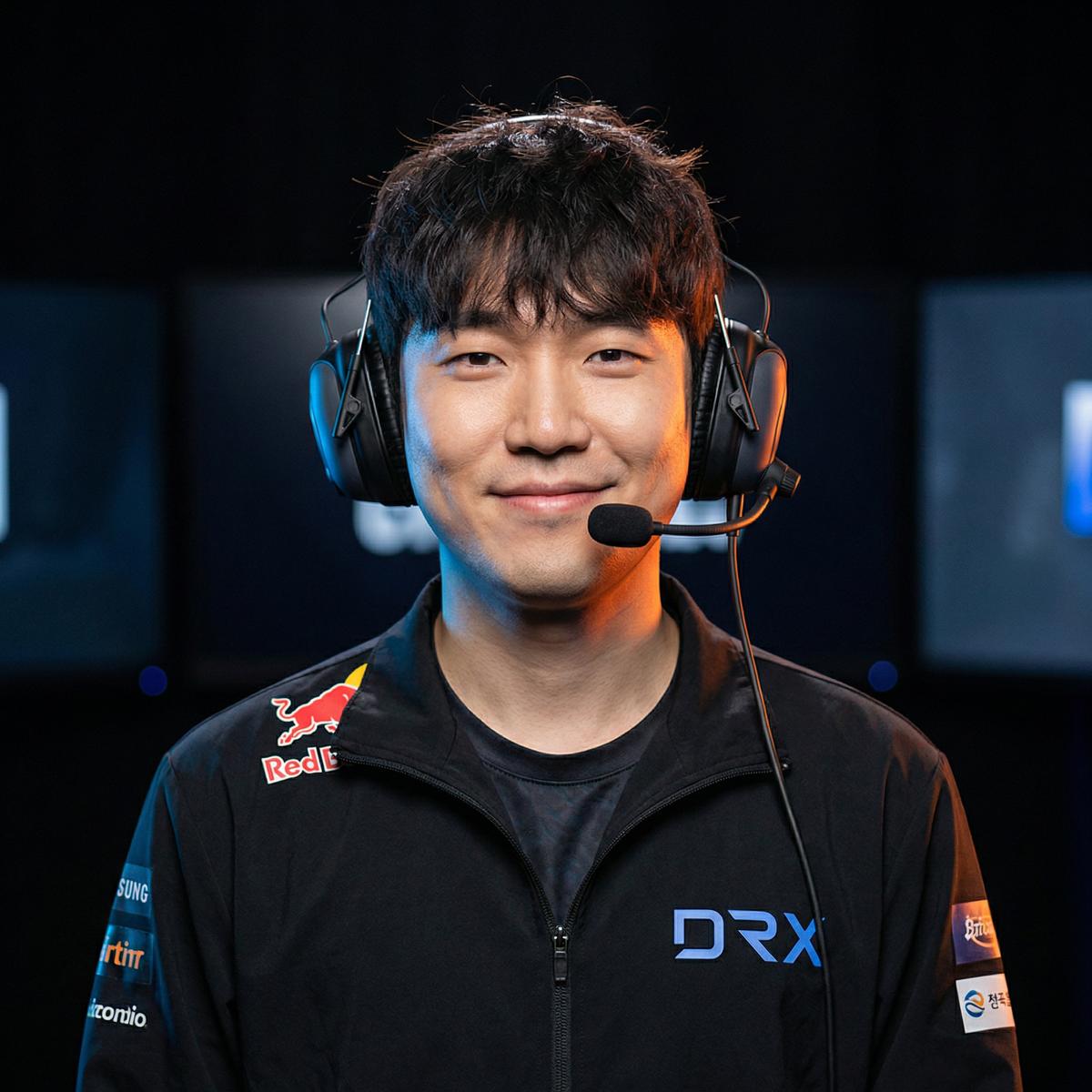 国产主播游戏解说导演陈锐